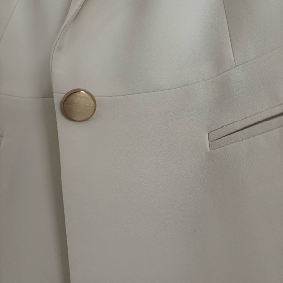 Cream blazer NWOT. - Picture 2 of 5